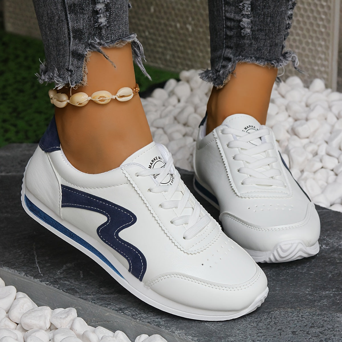 Stylish Comfort Women's Flat Sneakers - Breathable, Soft, Lightweight, Low-Top Casual Lace-Up Shoes for Autumn Outdoor Activities - Comfortable, Supportive, Anti-Slip, Easy to Wear